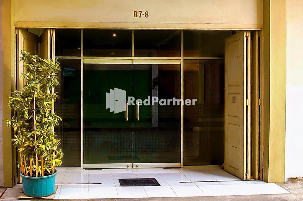 Hotel Carolina Transit Medan Exterior foto