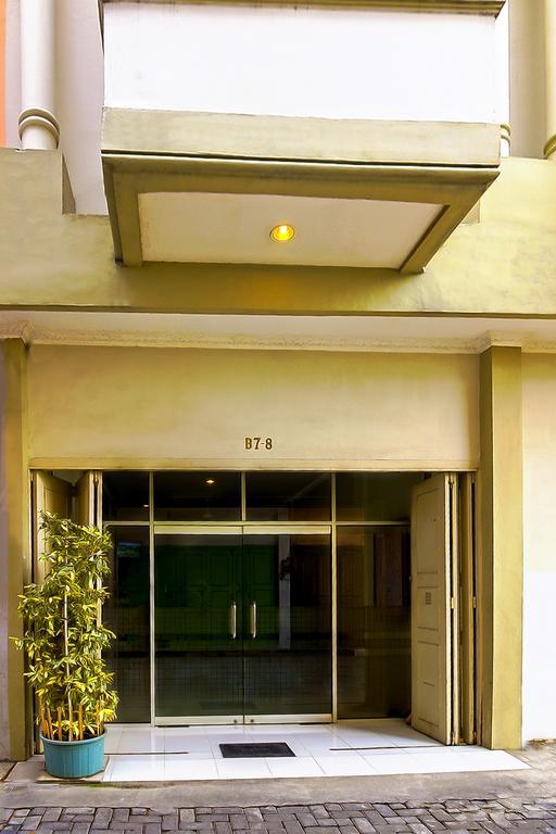 Hotel Carolina Transit Medan Exterior foto